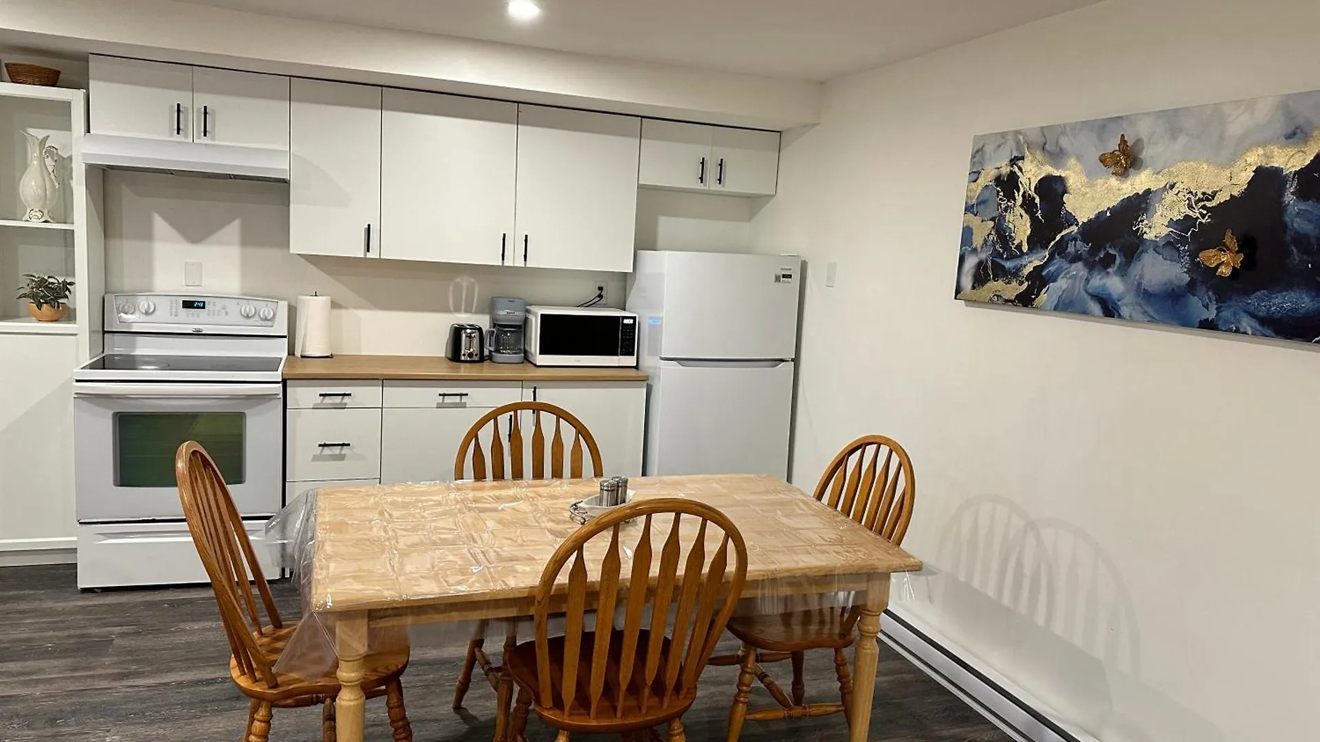 Central Halifax One Bedroom Apartment In Clayton Park Canada